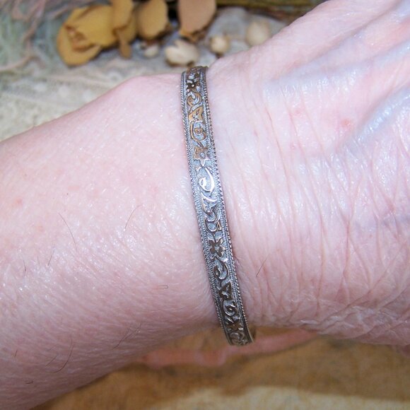 Danecraft Sterling Silver 1/4" Bangle Bracelet - Floral / Flower Design - Picture 7 of 9